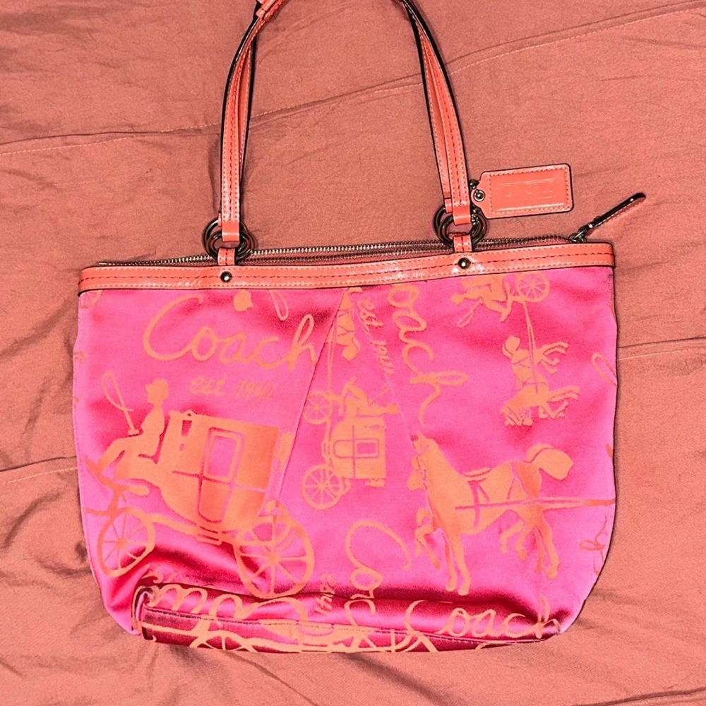 Coach Orange and Pink 1941 Horse and Carriage Tote